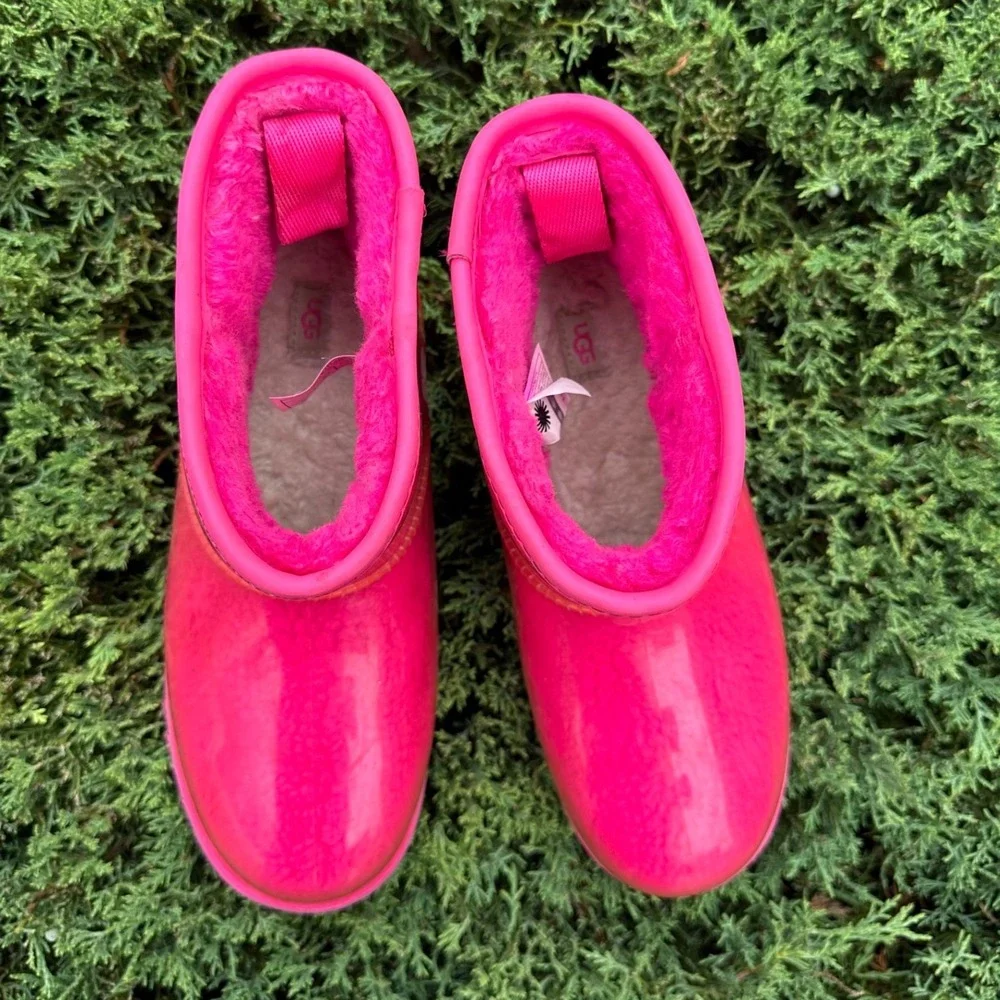 Ugg Classic Clear Mini Winter‎ Snow Rain Boots Women's Size 9 Pink